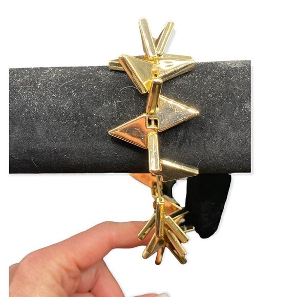 Gold tone bracelets one plastic spikes stretchy and two open mesh metal bangles - Picture 2 of 5